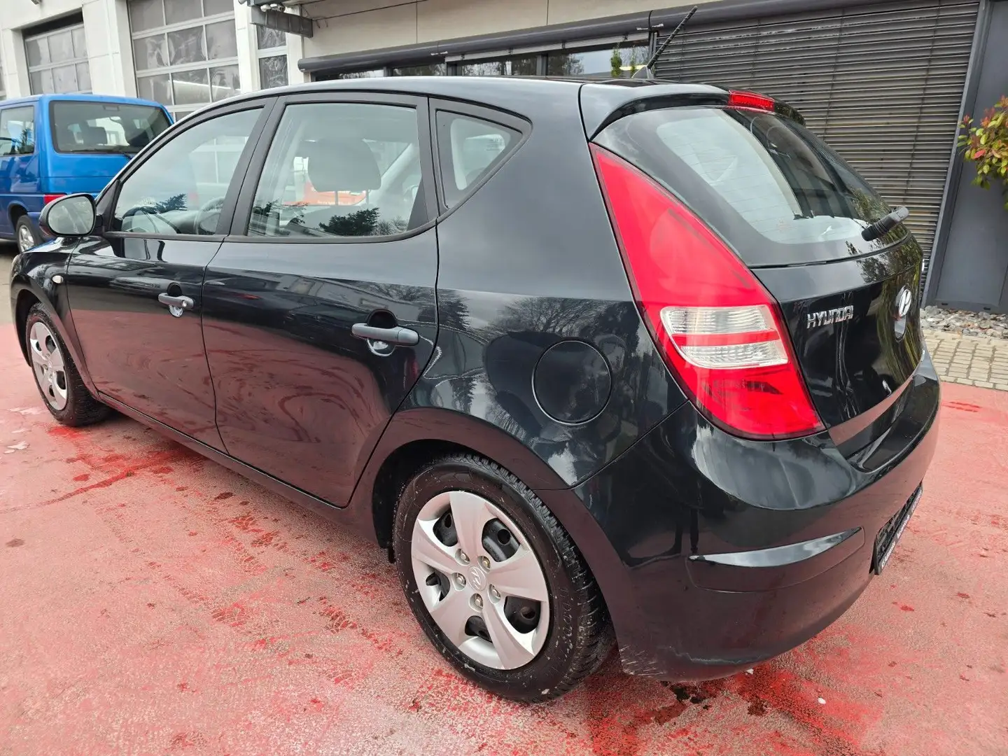 Hyundai i30 blue 1.4 Comfort Schwarz - 2
