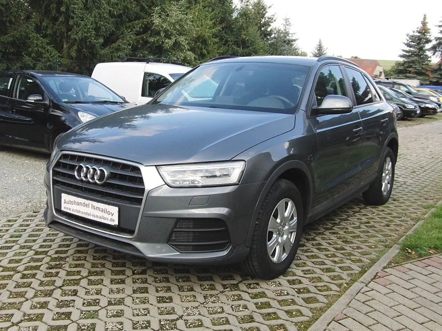 Audi Q3 1.4 TFSI Grau - 1