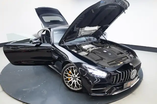 Mercedes-Benz Amg GT view 9