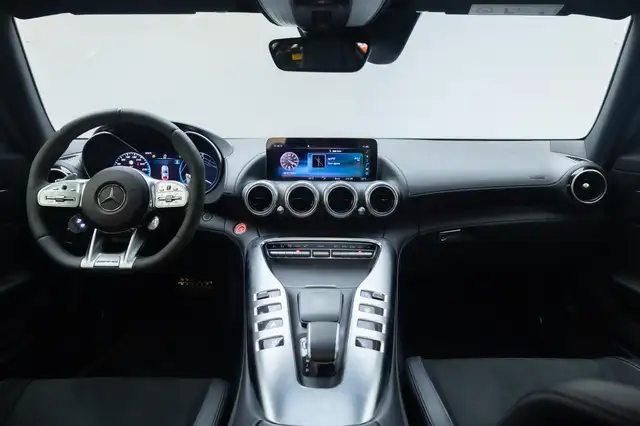 Mercedes-Benz Amg GT view 10