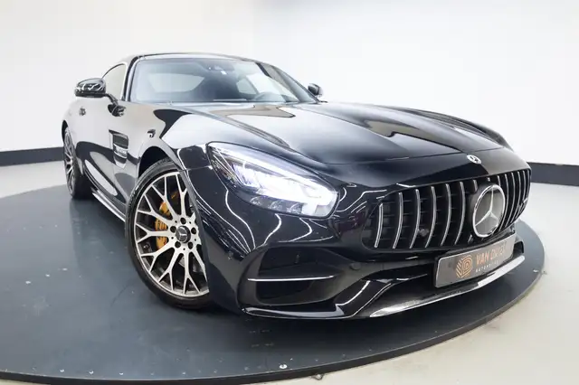 Mercedes-Benz Amg GT view 3