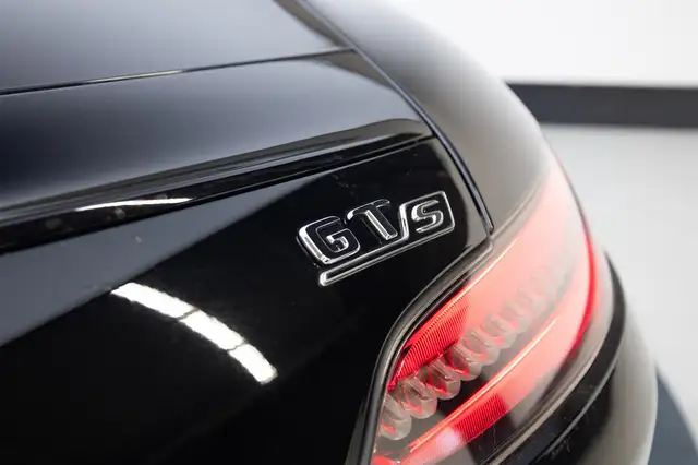 Mercedes-Benz Amg GT view 8