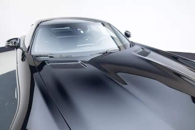 Mercedes-Benz Amg GT view 5