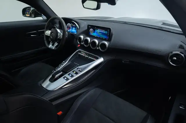 Mercedes-Benz Amg GT view 15