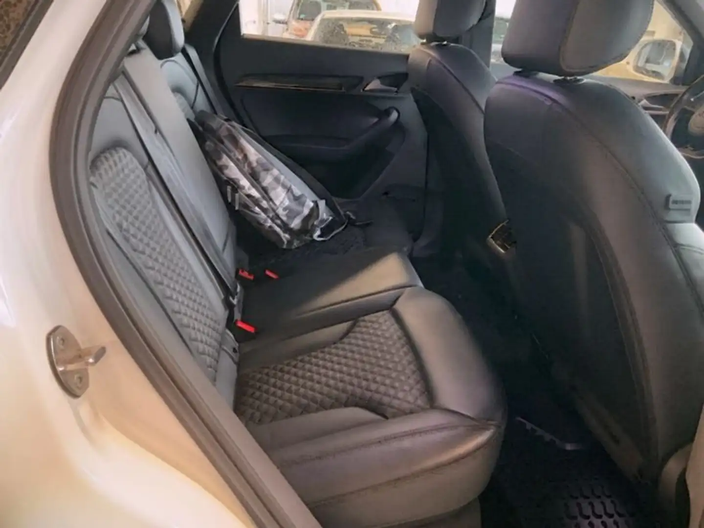 Audi RS Q3 2.5 TFSI quattro Weiß - 2