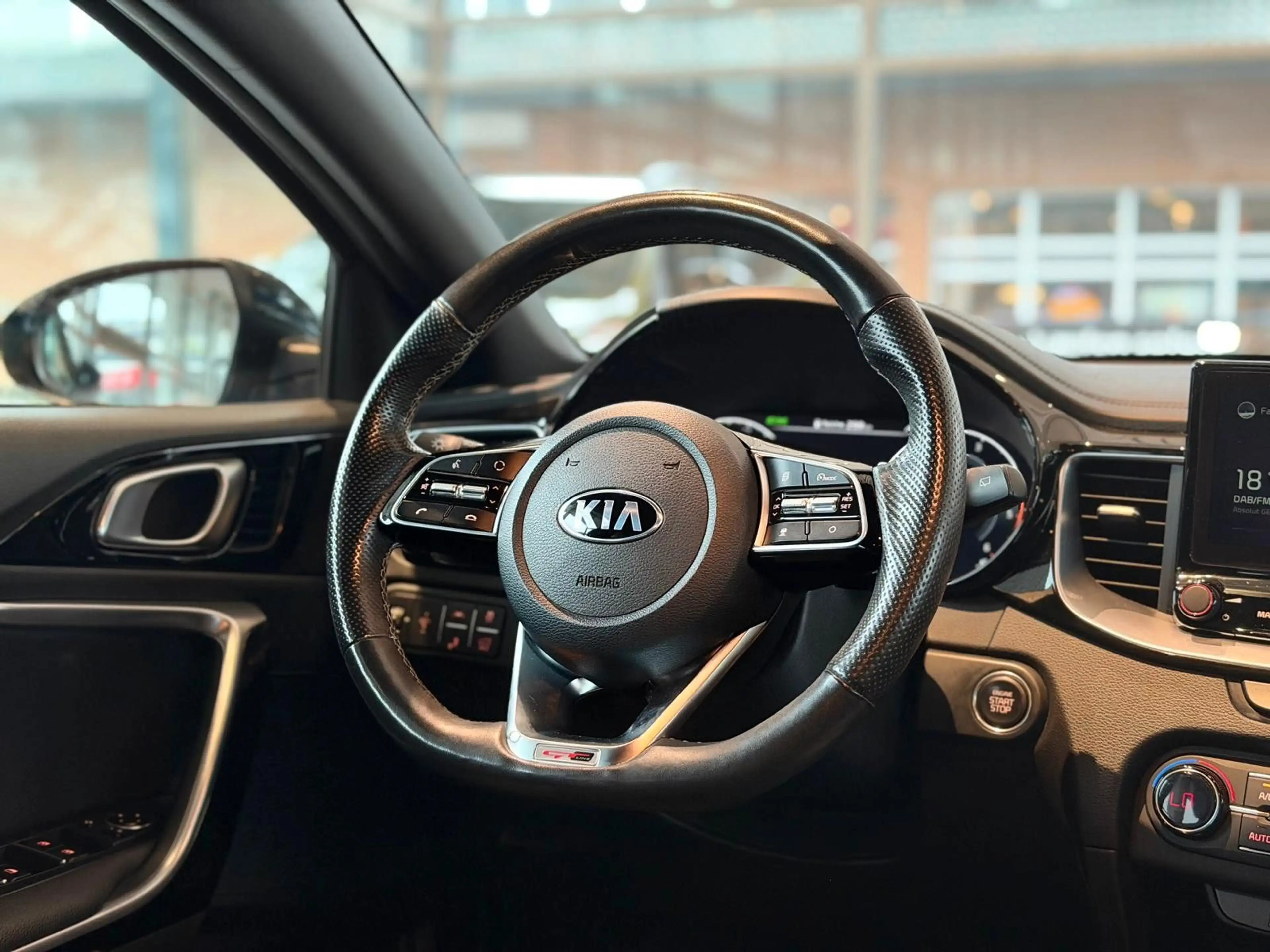 Kia ProCeed / pro_cee'd /NAVI/PDC/GT-LINE/JBL-SOUND/ — photo 9