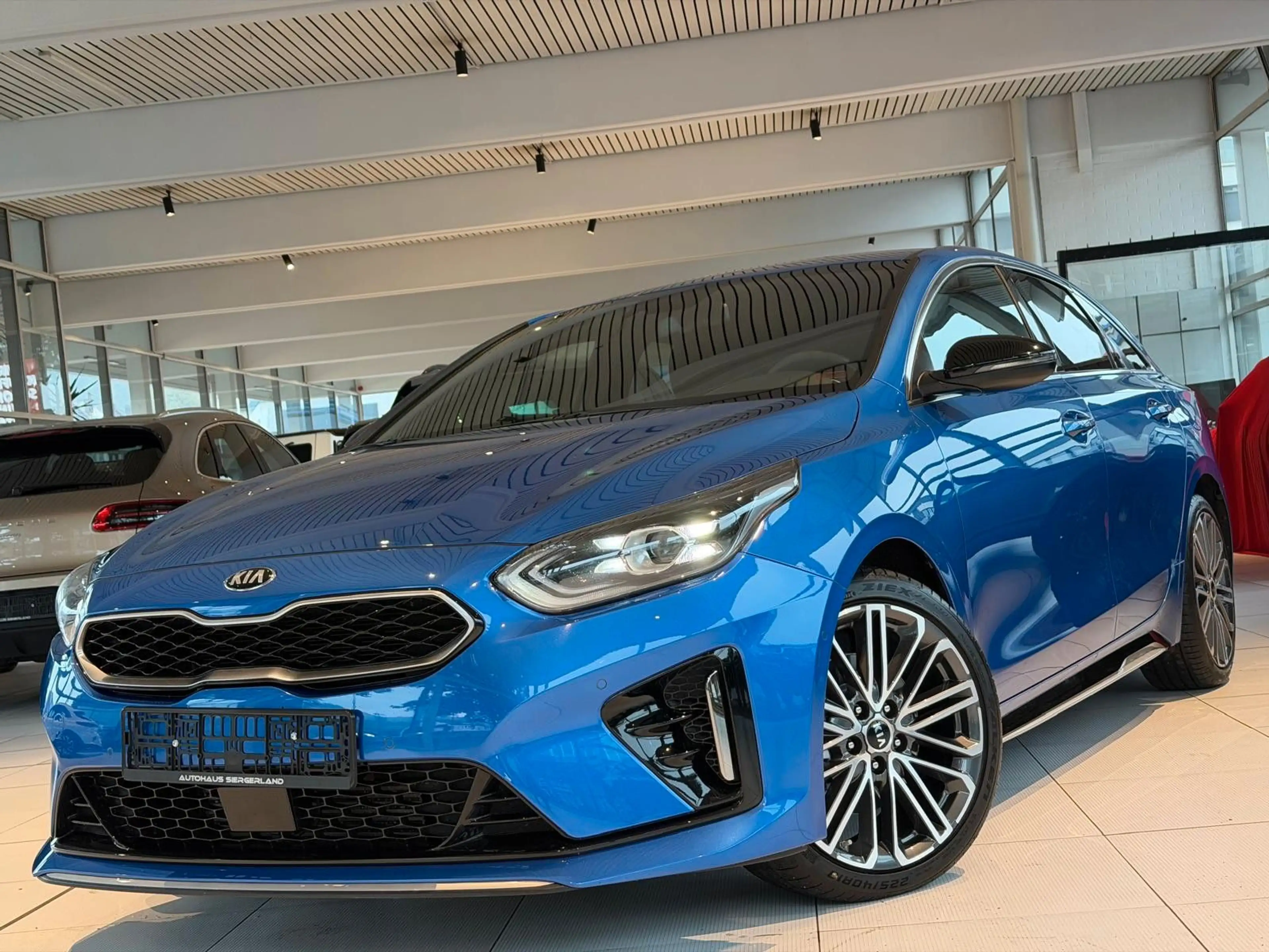 Kia ProCeed / pro_cee'd /NAVI/PDC/GT-LINE/JBL-SOUND/