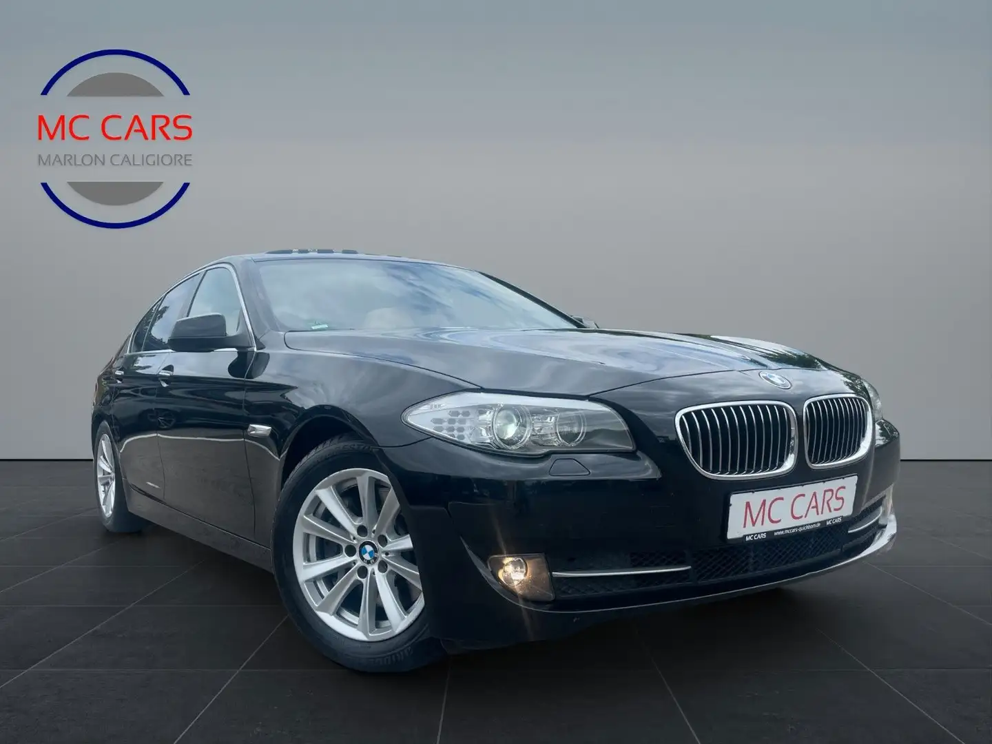 BMW 530 Baureihe 5 Lim. 530 d Noir - 1