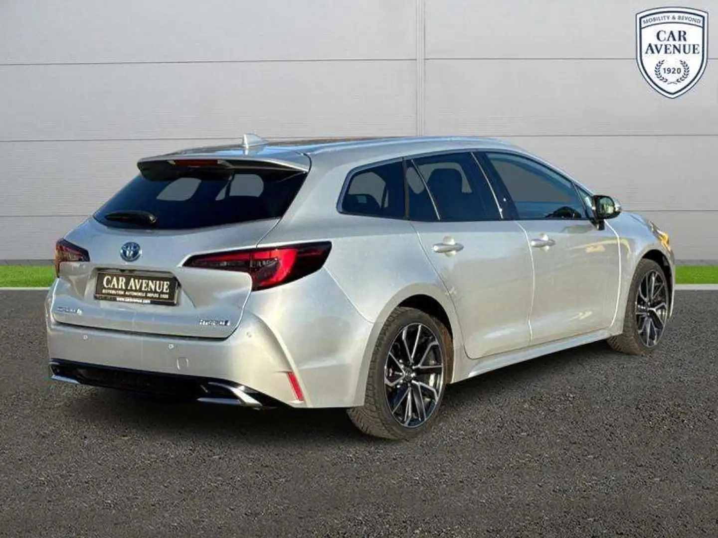 Toyota Corolla Touring Sports 2.0 Hybrid CVT Argent - 2