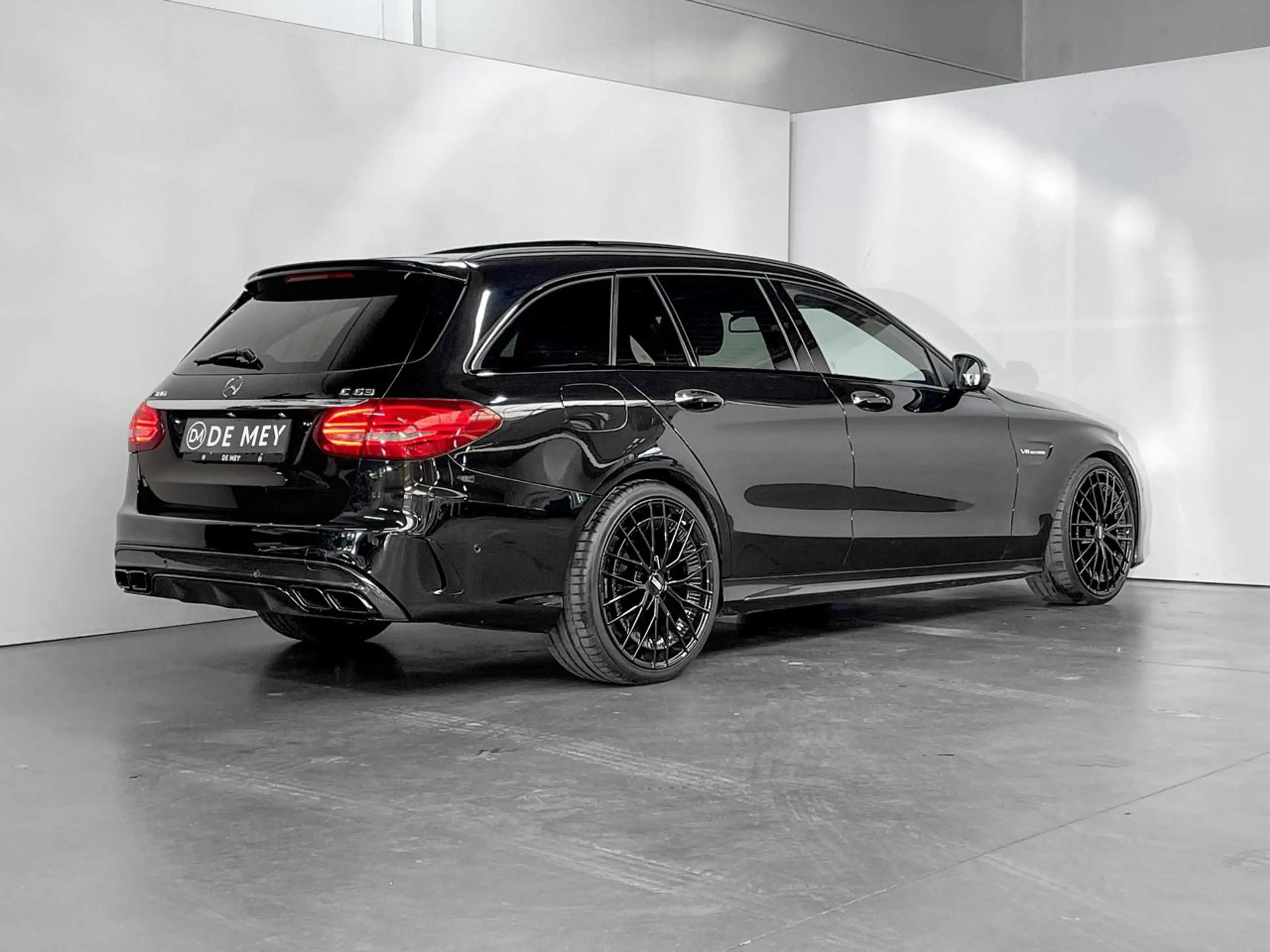 Mercedes-Benz C 63 AMG C 63 AMG Lichte vracht / Pano / 360° Cam / Burmester Sound / Leder — photo 5