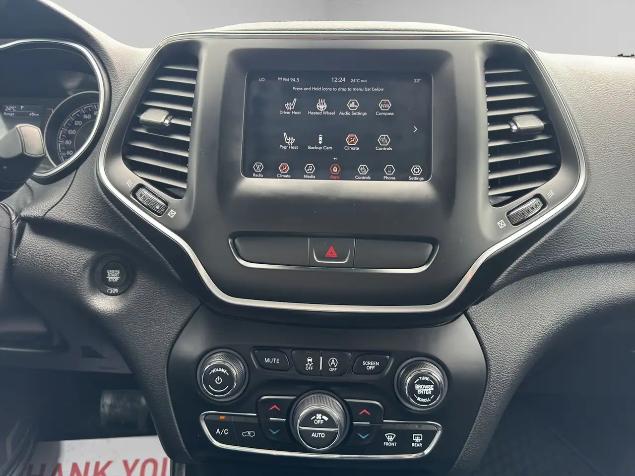 Jeep Cherokee снимка Jeep Cherokee
