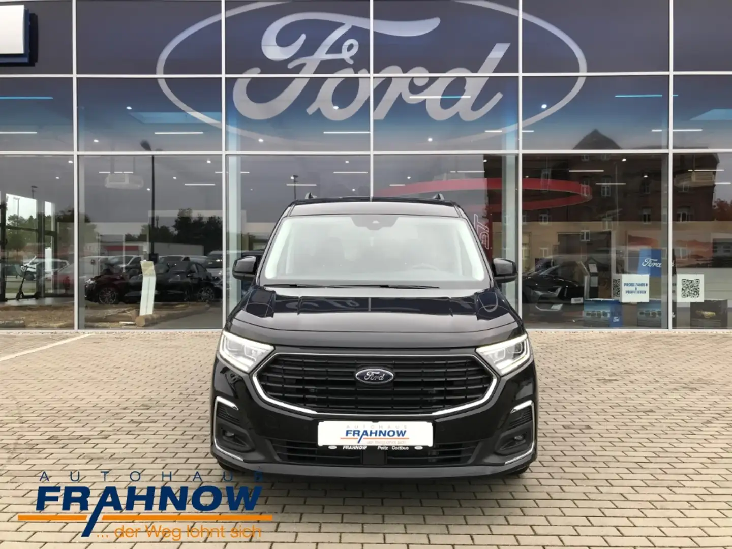 Ford Tourneo Connect 1.5 EcoBoost Titanium L1 LED NAVI ACC SHZ Schwarz - 2