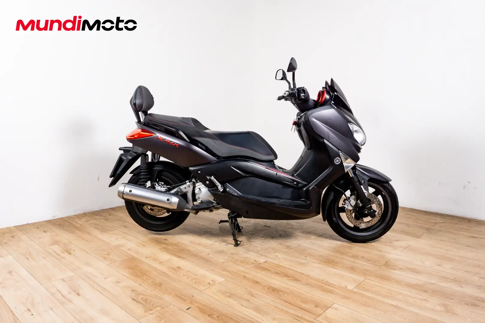 Yamaha X-Max 250 - 1