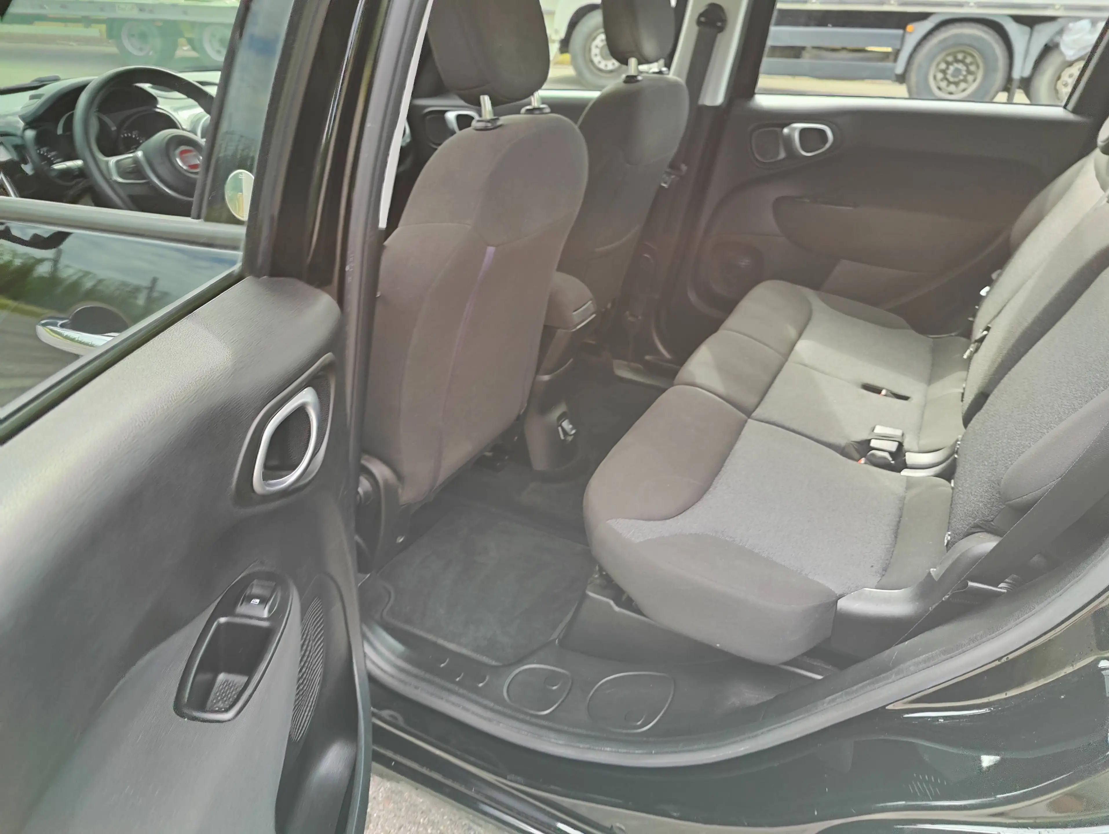 Fiat 500L Urban / Lounge Paket / 64.000km / Scheckheft — photo 13