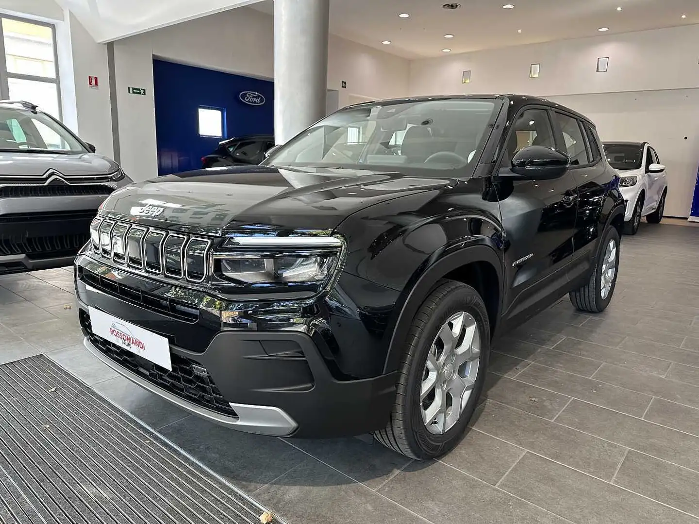 Jeep Avenger Altitude 1.2 100 CV Negro - 1