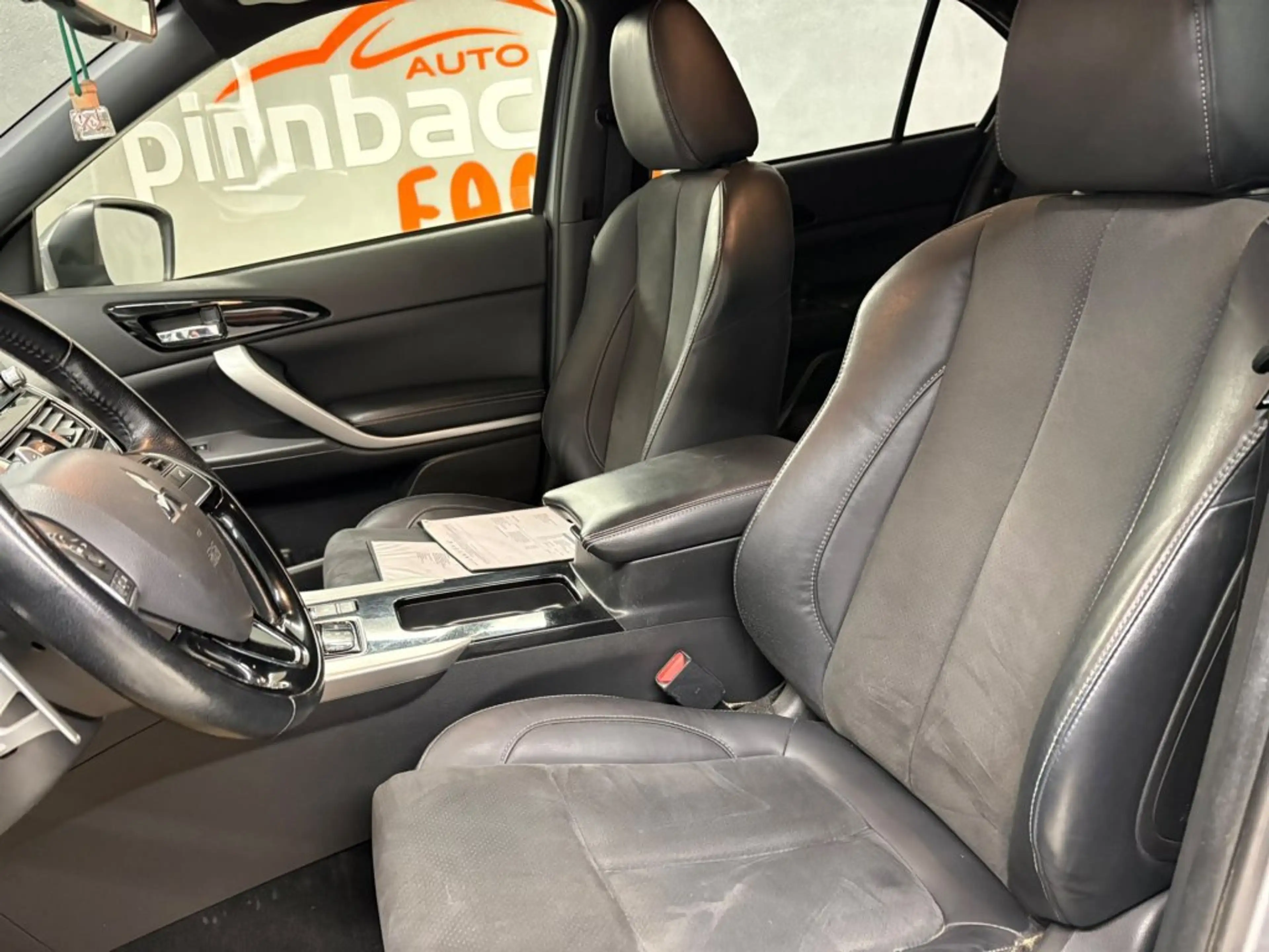 Mitsubishi Eclipse Cross PHEV 2,4 4WD Intense+ no HUD 21 — photo 7