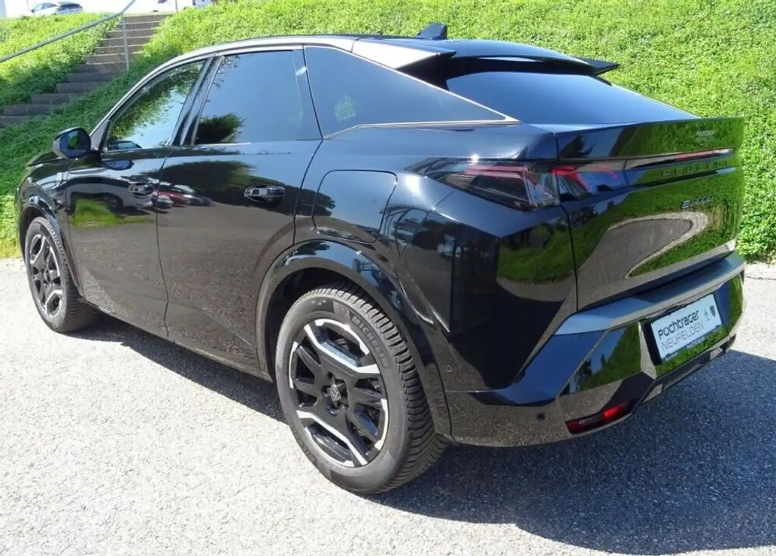 Peugeot 3008 GT Elektro 210  Schiebedach Focal Massage Schwarz - 2