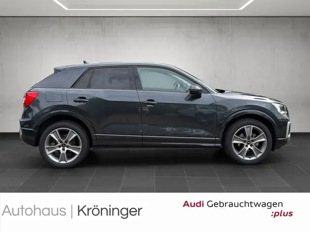 Audi Q2 view 4