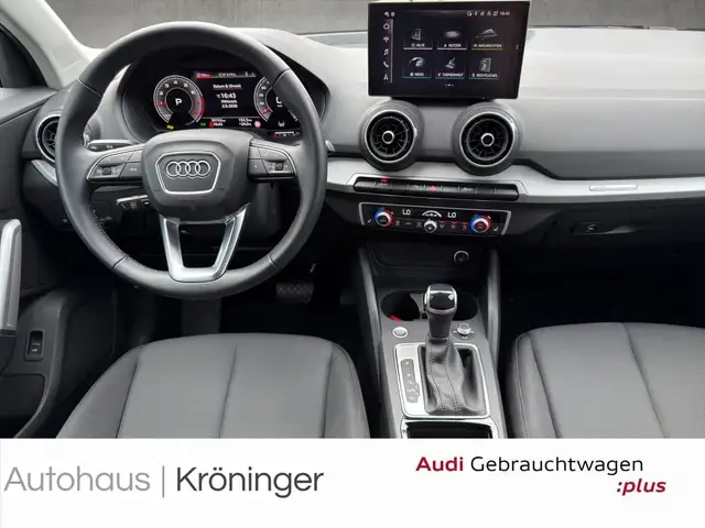 Audi Q2 view 13
