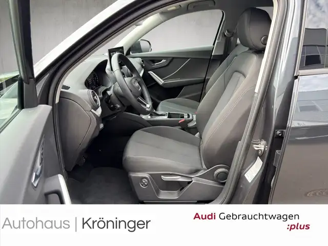 Audi Q2 view 7