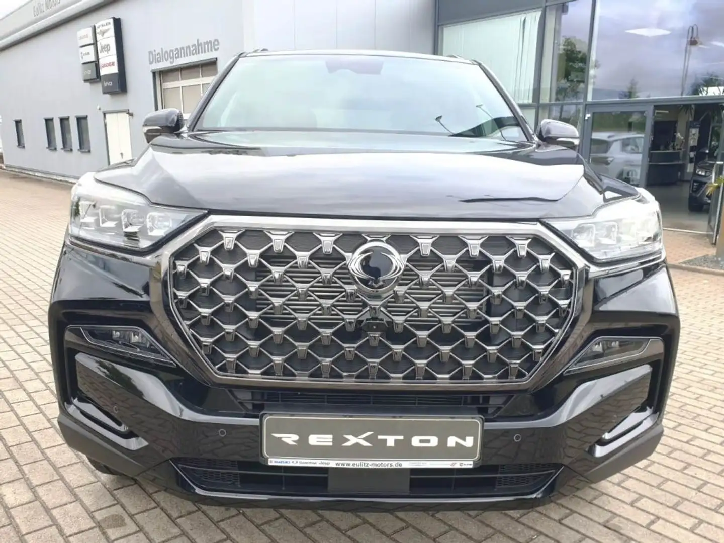 SsangYong Rexton 2.2 e-XDi 220 4WDAut. Black Noir - 2