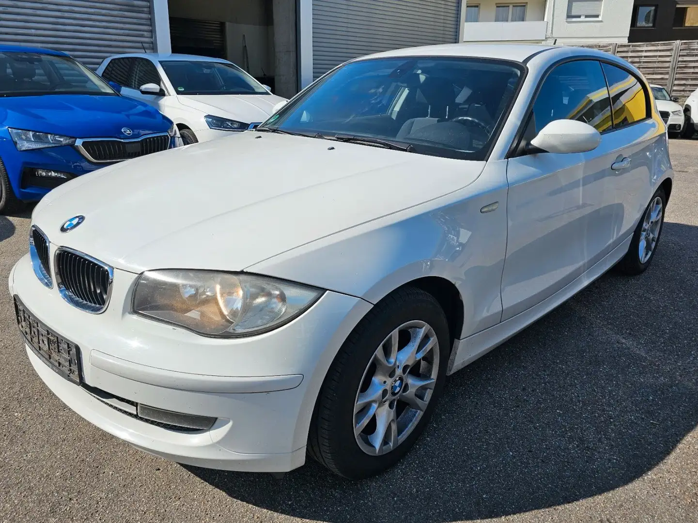 BMW 116 Baureihe 1 Lim. 116i Weiß - 1