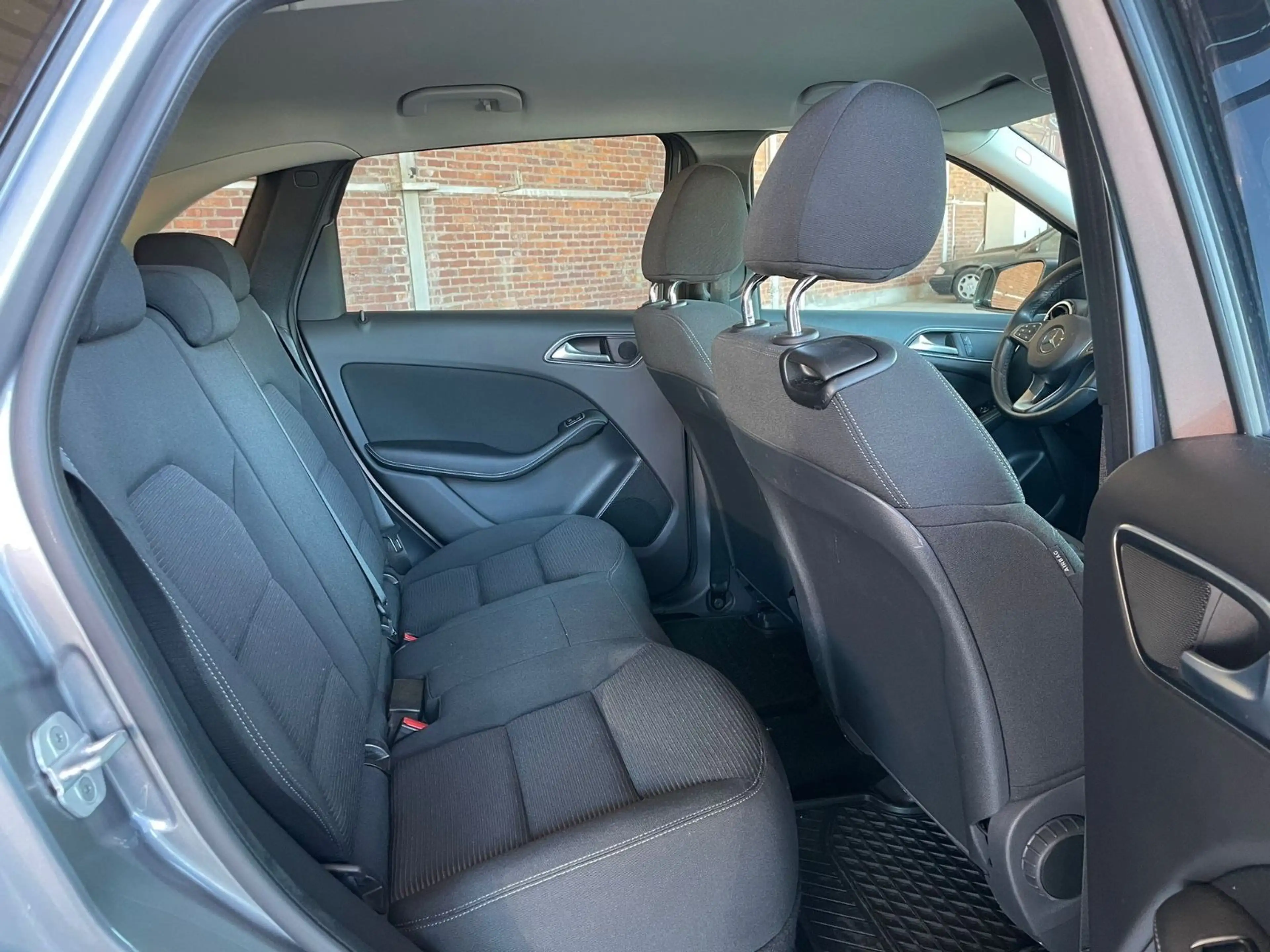 Mercedes-Benz B Electric Drive B-Klasse 250 eDrive/Navi /Sitzheizung/XENON — photo 12