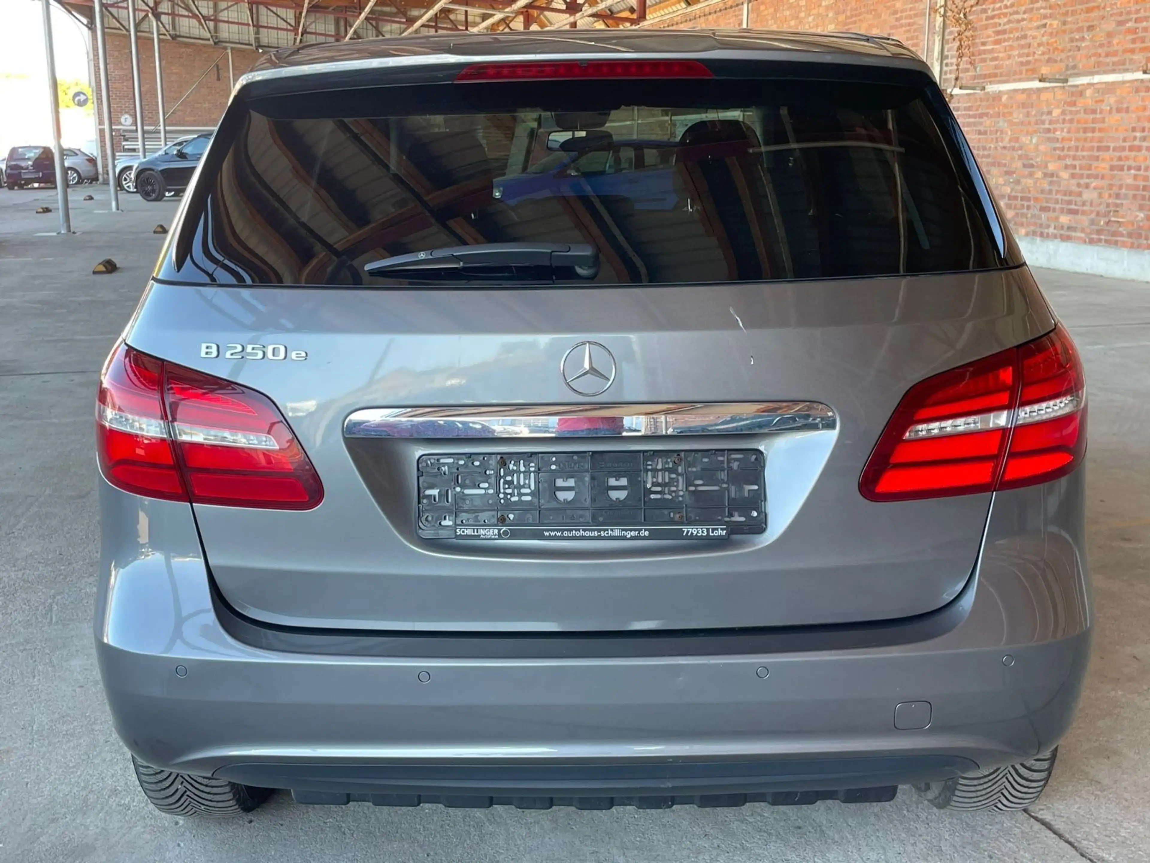 Mercedes-Benz B Electric Drive B-Klasse 250 eDrive/Navi /Sitzheizung/XENON — photo 6