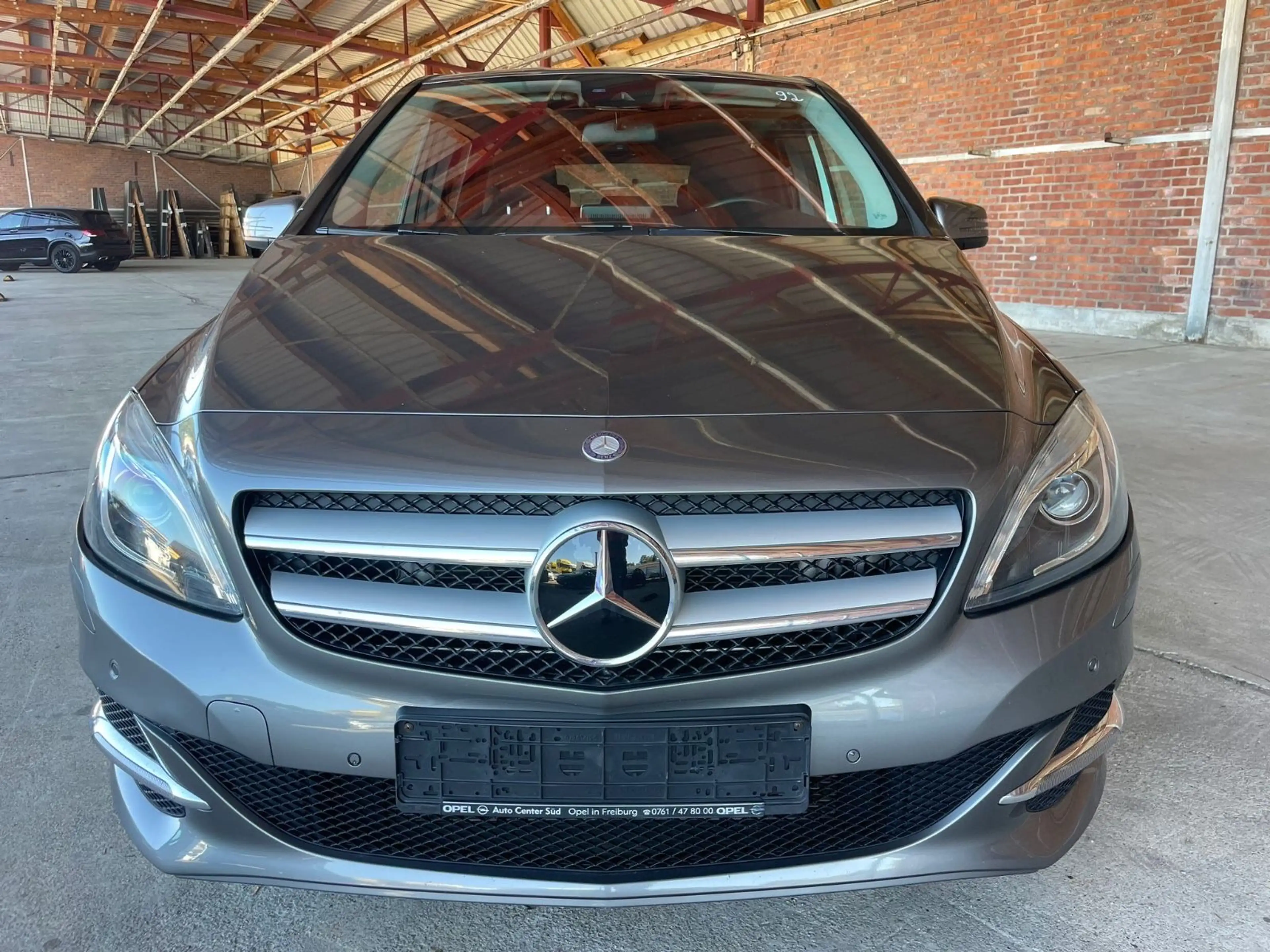 Mercedes-Benz B Electric Drive B-Klasse 250 eDrive/Navi /Sitzheizung/XENON — photo 2