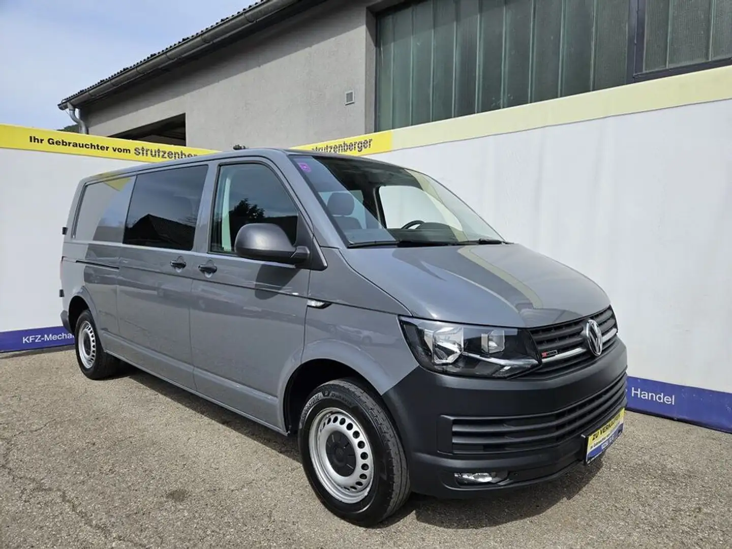 Volkswagen T6 Transporter Doka Kasten lang 4Motion 6 Sitze Gris - 2