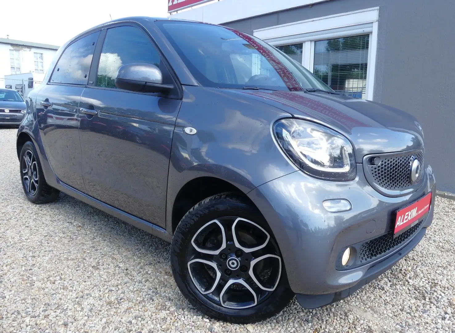 smart forFour Automatik/Bluetoo/Temp./Klima/Panorama Grau - 2