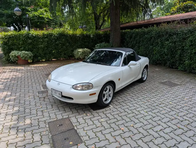Mazda MX-5 1.6i 16v