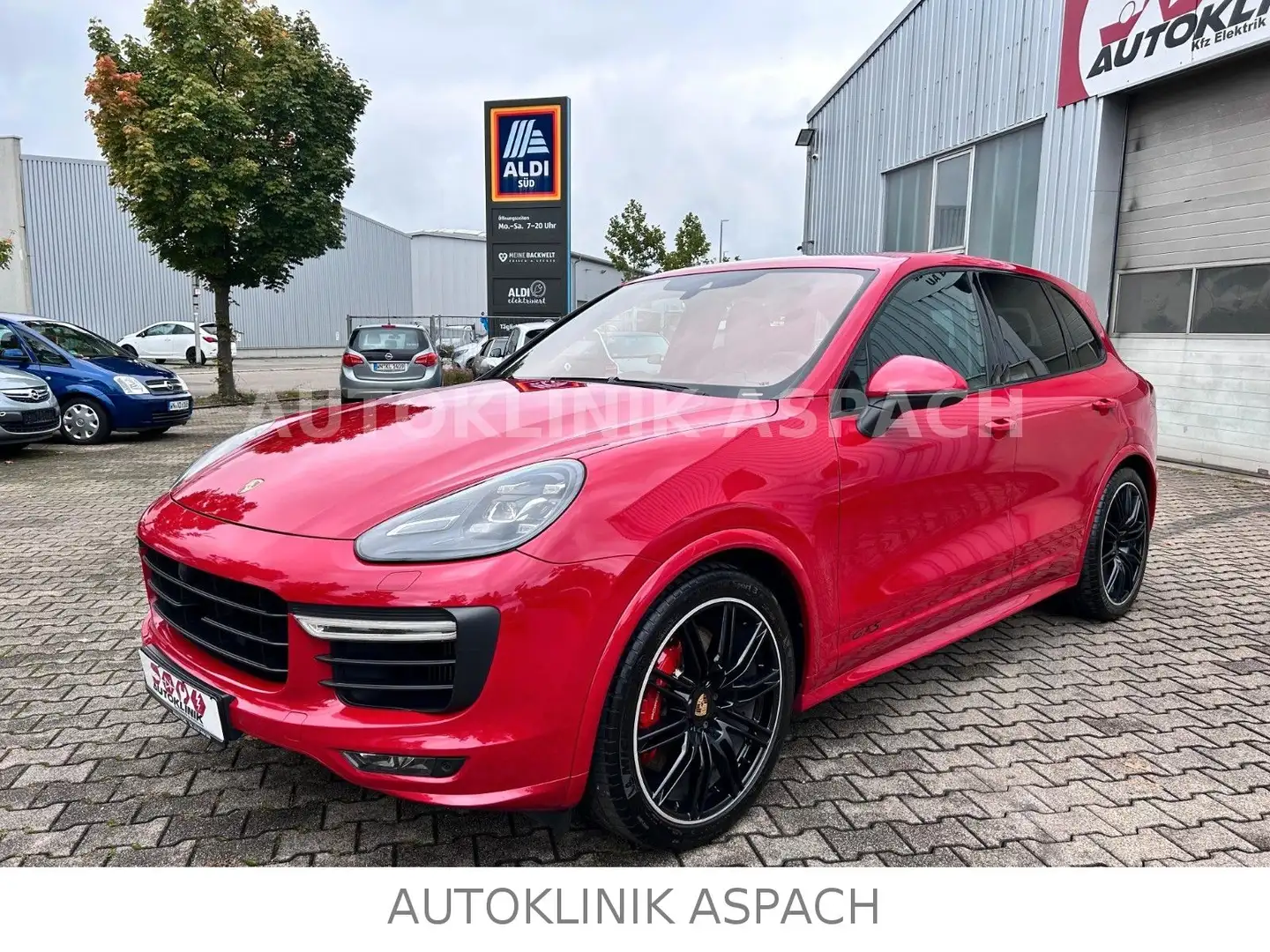 Porsche Cayenne GTS V6 *LED *PASM *PANO *ACC *Alcantara Rouge - 1