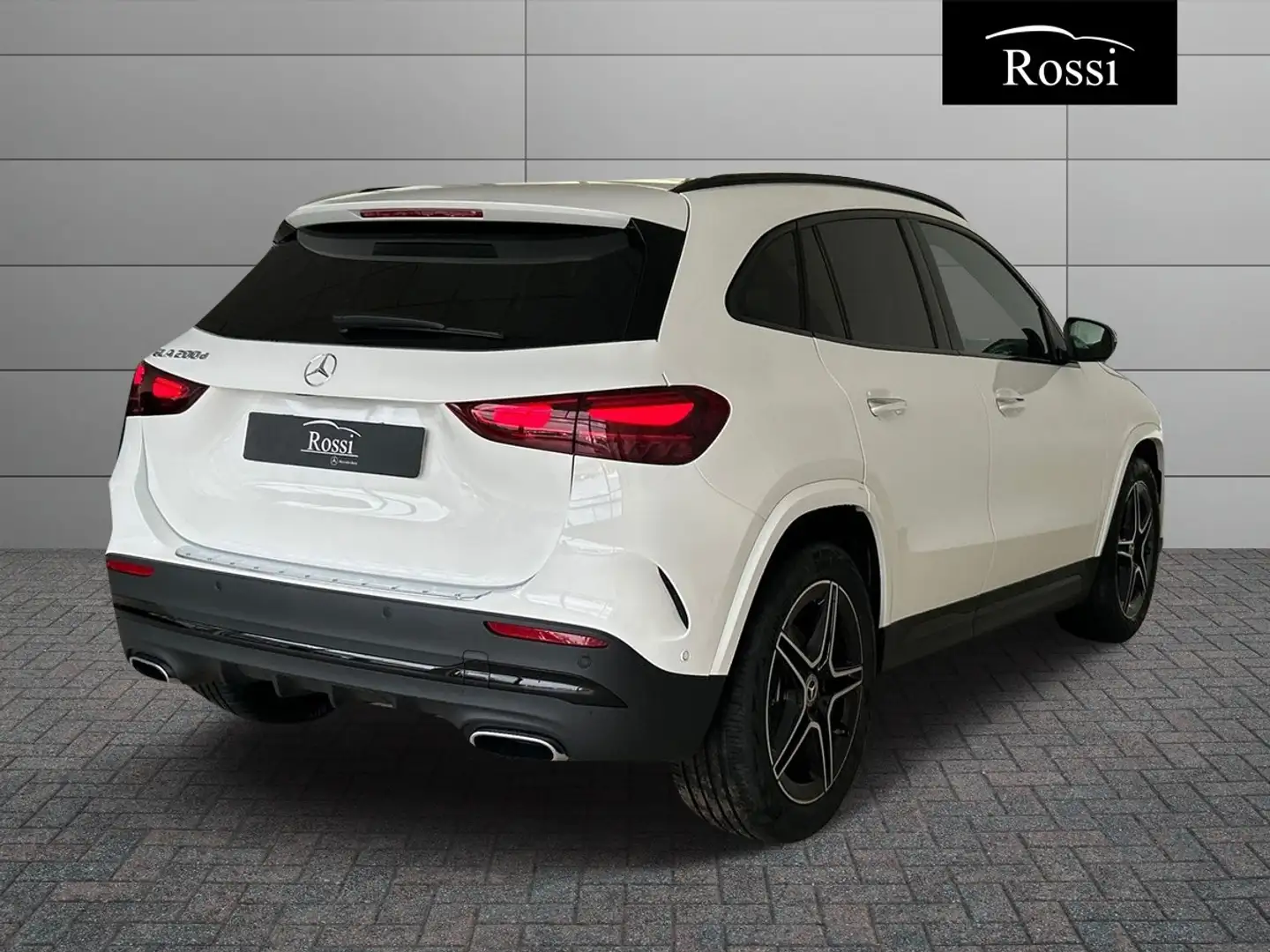 Mercedes-Benz GLA 200 d Automatic Bianco - 2