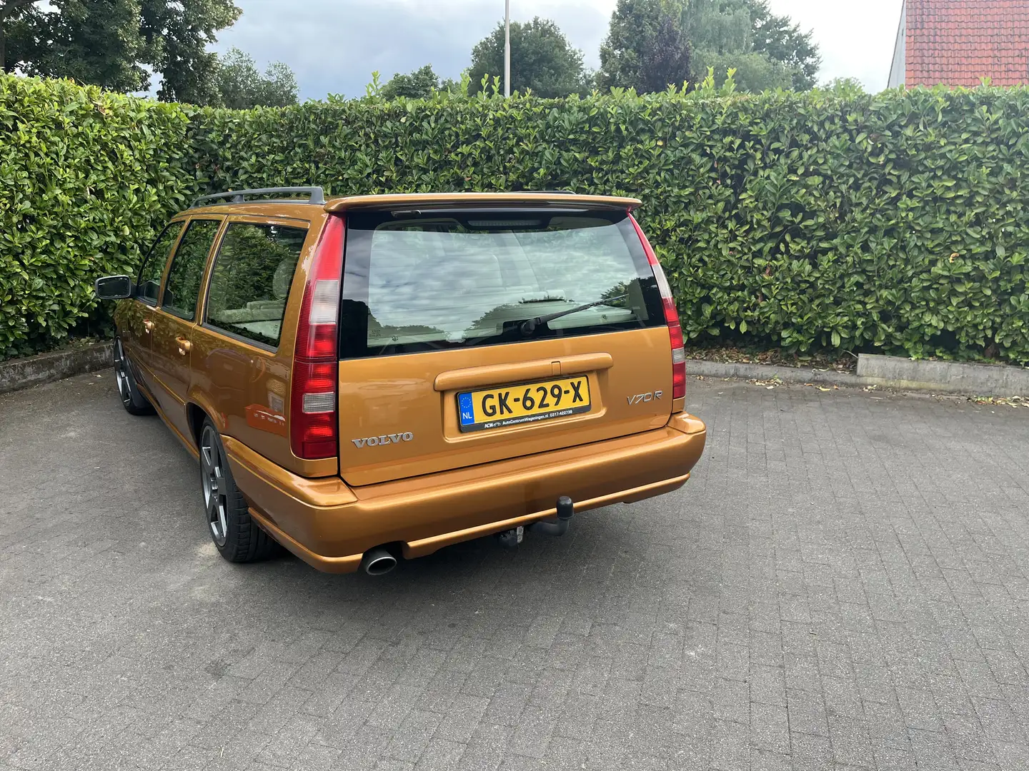 Volvo V70 R - FWD automaat Giallo - 1