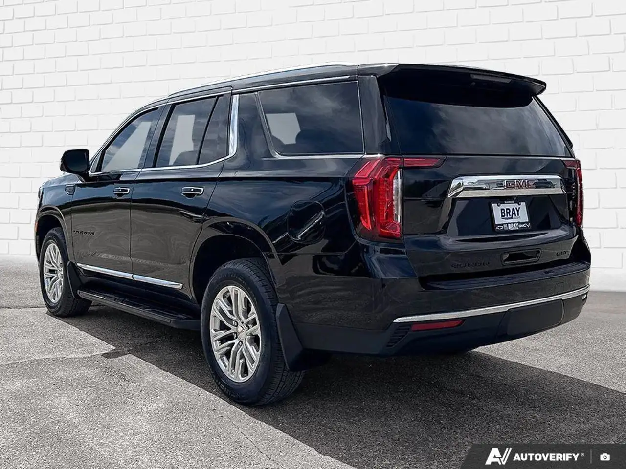 GMC Yukon снимка GMC Yukon