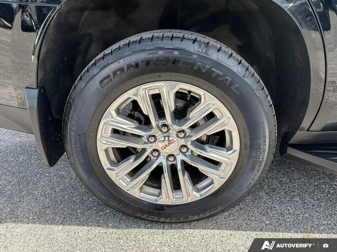 GMC Yukon снимка GMC Yukon