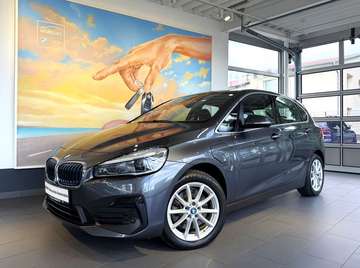 225xe iP Active Tourer PANO+LEDer+KAM+NAVplus+AL