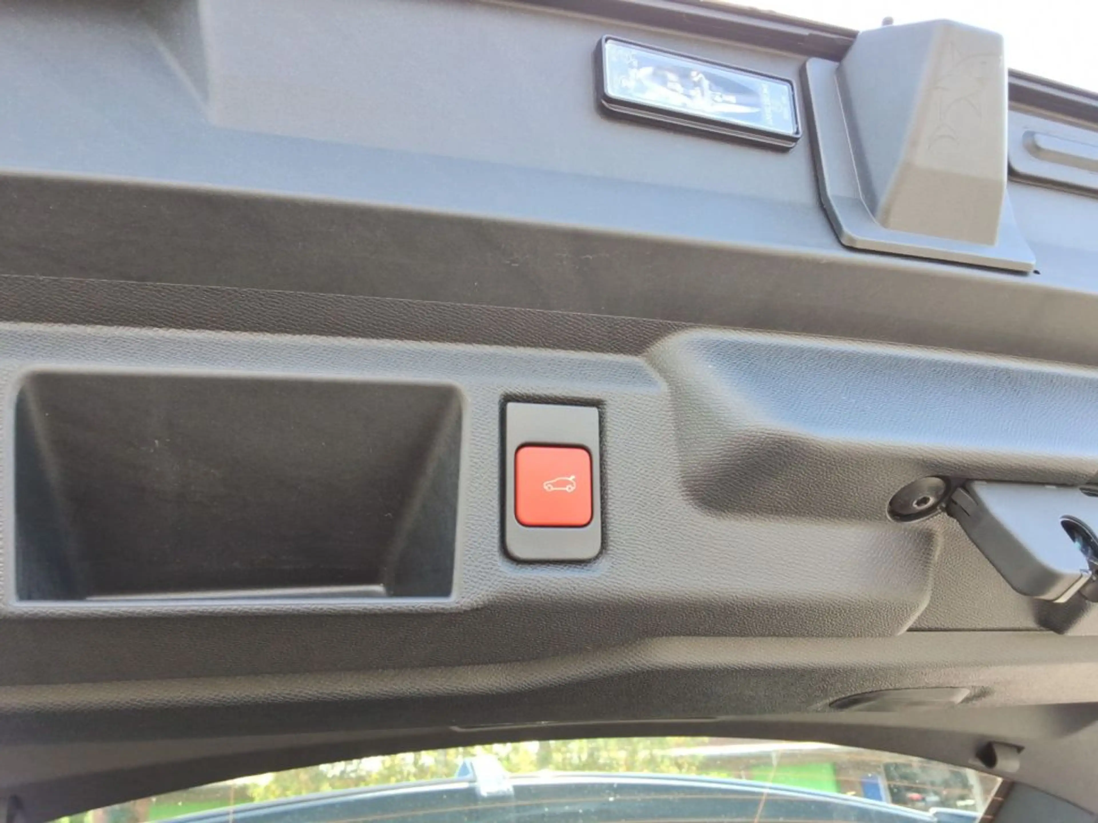 Opel Grandland 1.2 DI Hybrid 48 V Automatik Edition — photo 13