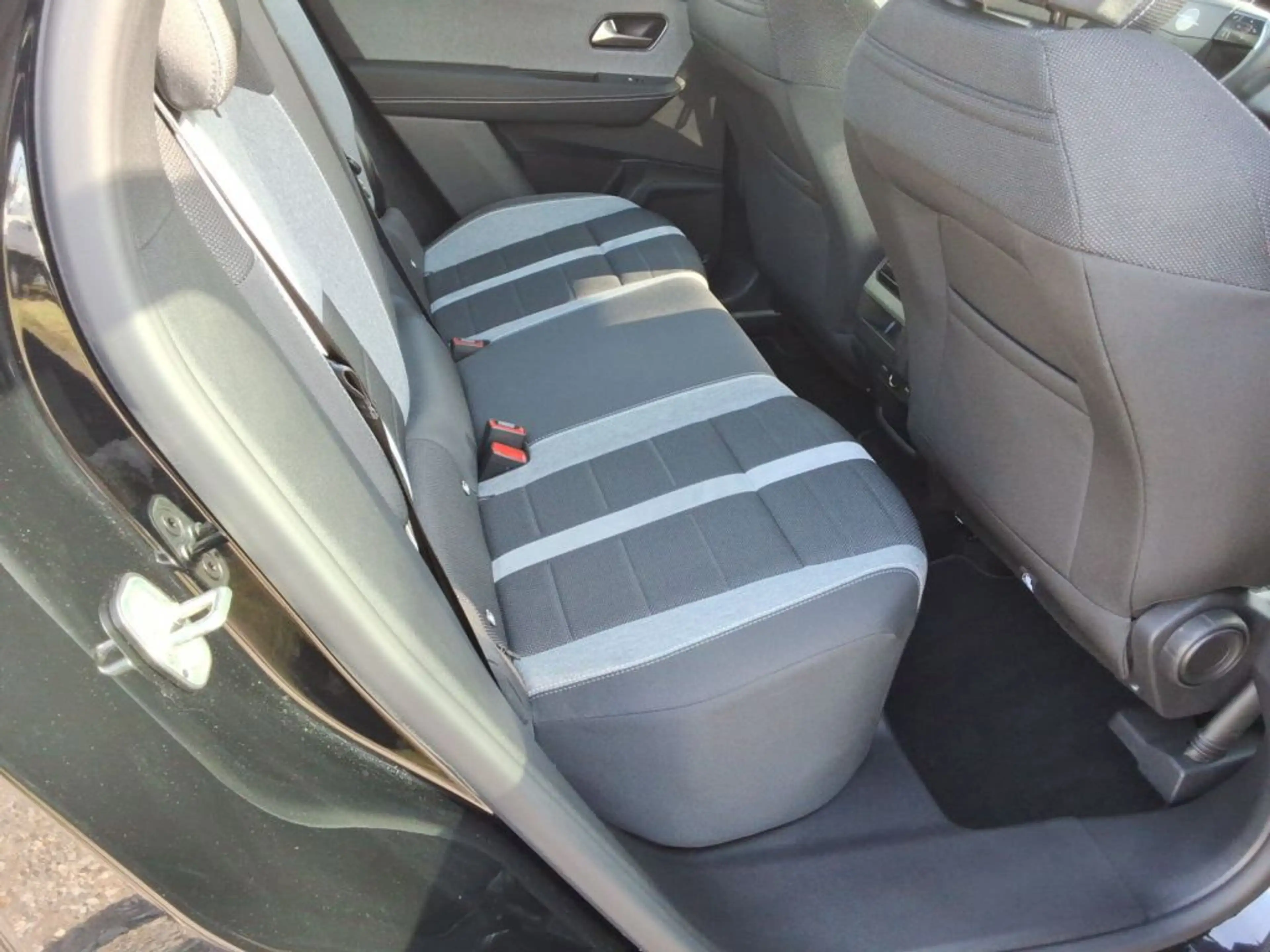 Opel Grandland 1.2 DI Hybrid 48 V Automatik Edition — photo 11