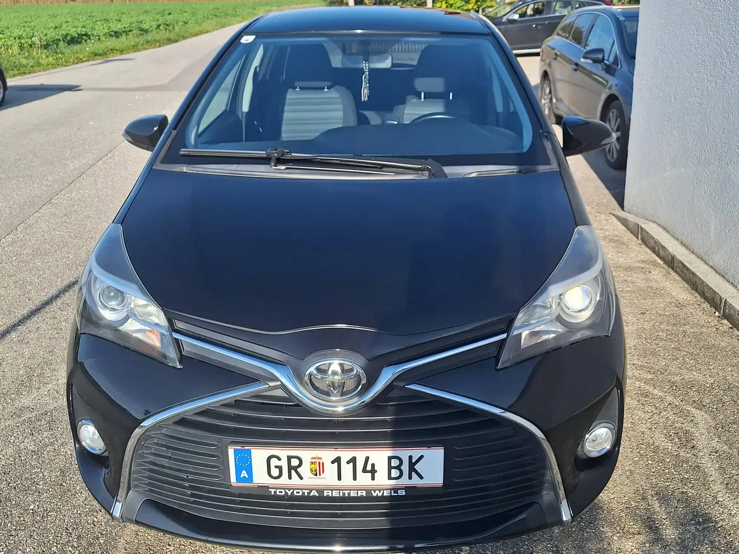 Toyota Yaris Yaris 1,3 dVVT-i Edition45 Edition45 Schwarz - 2