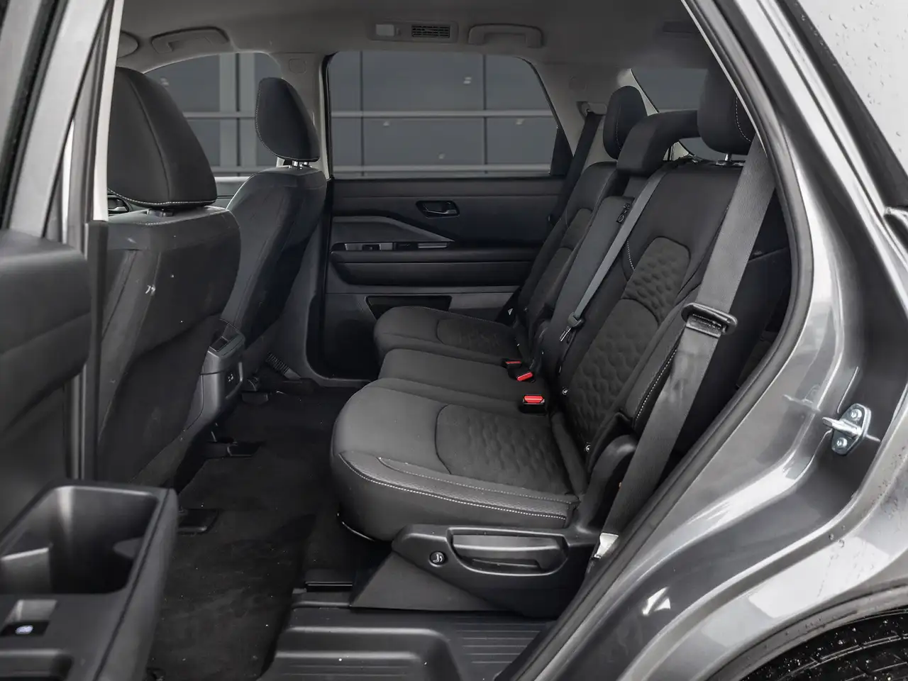 Nissan Pathfinder снимка Nissan Pathfinder