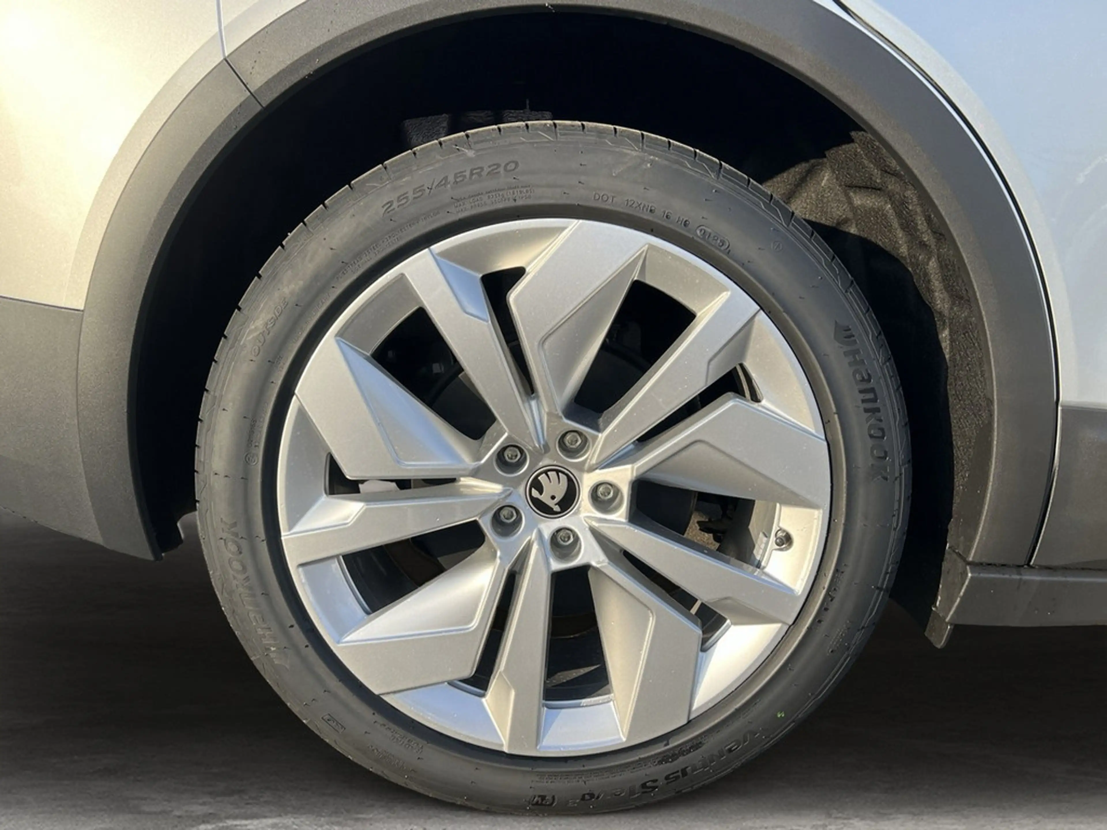 Skoda Elroq 85 LOFT *ADVANCED*W.PUMPE*AHK*VEGA*WINT — photo 14