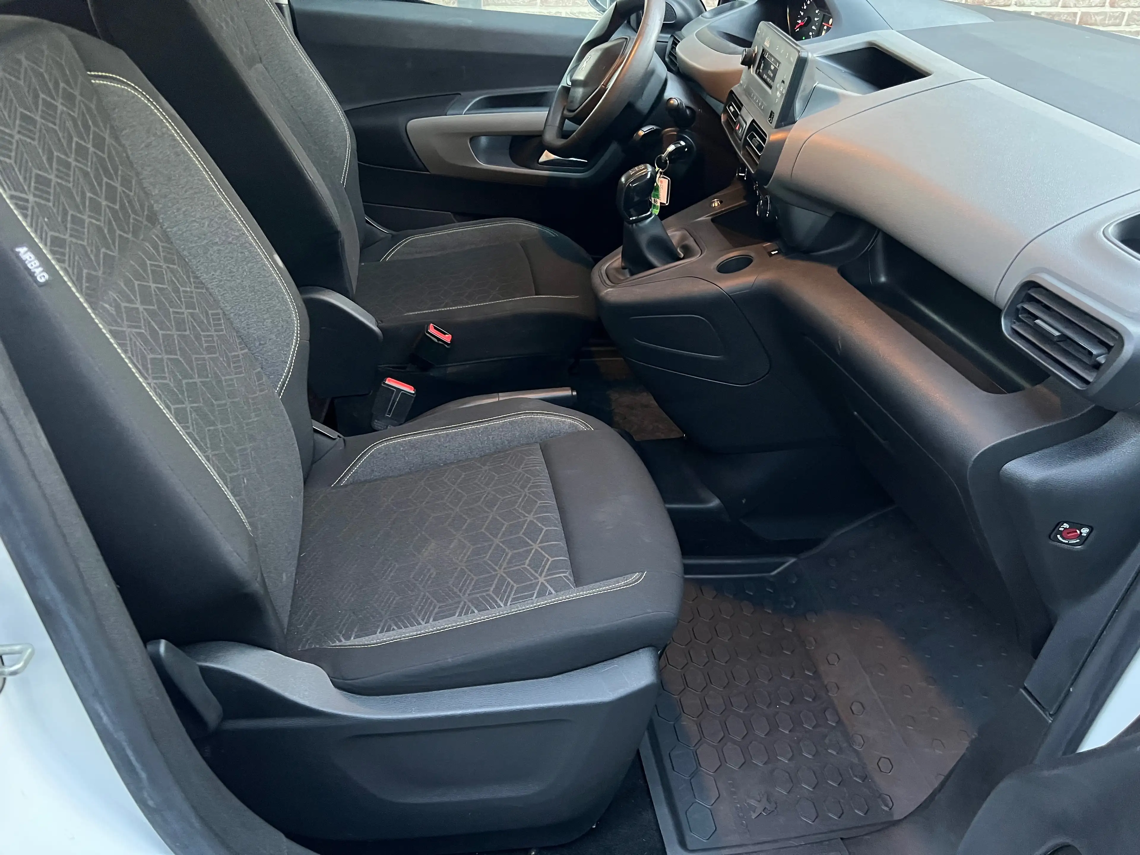 Peugeot Rifter Rifter 1.5 BlueHDi Standard Active — photo 5