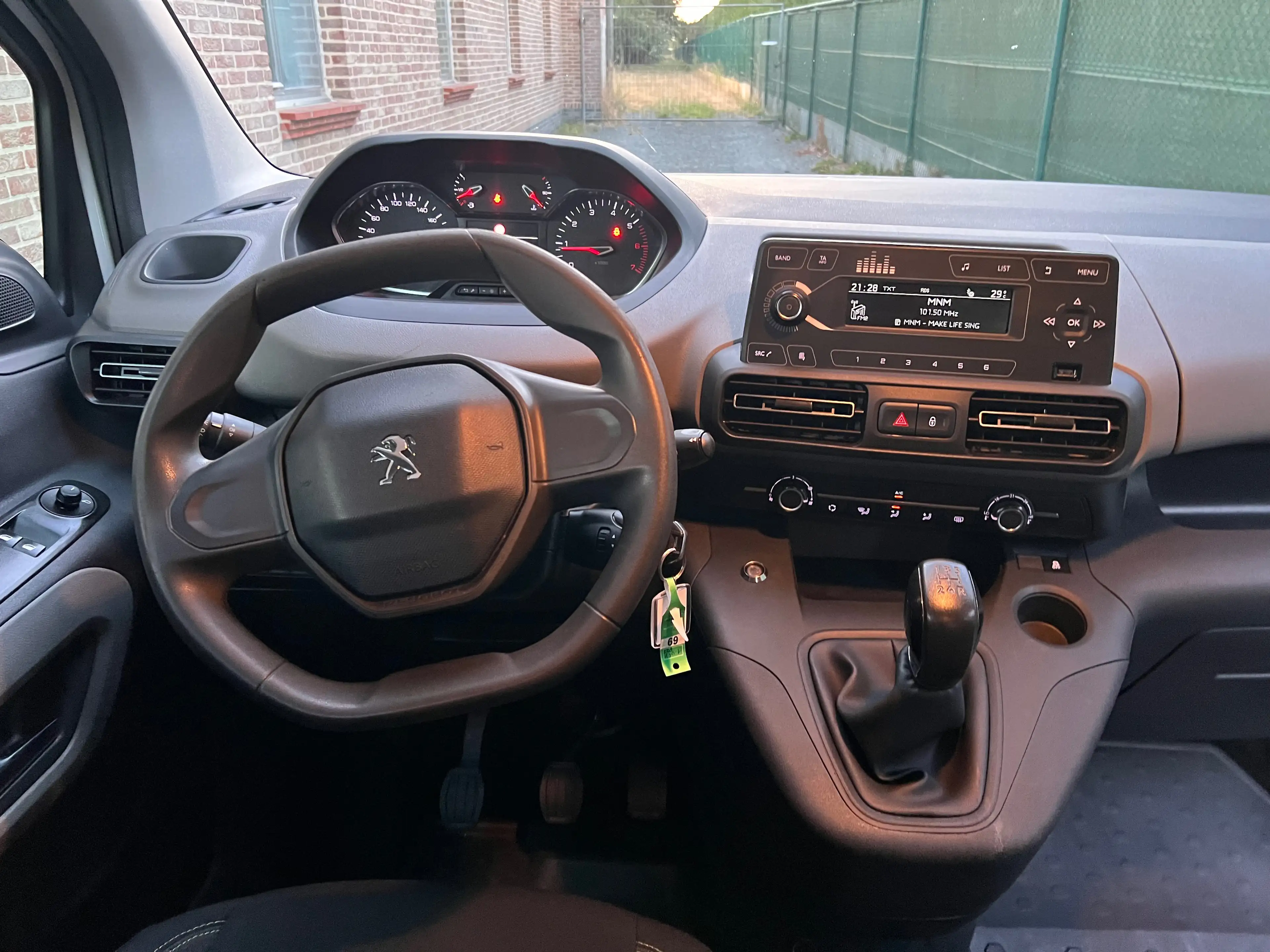Peugeot Rifter Rifter 1.5 BlueHDi Standard Active — photo 8