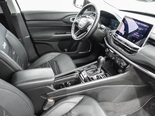 Jeep Compass view 4