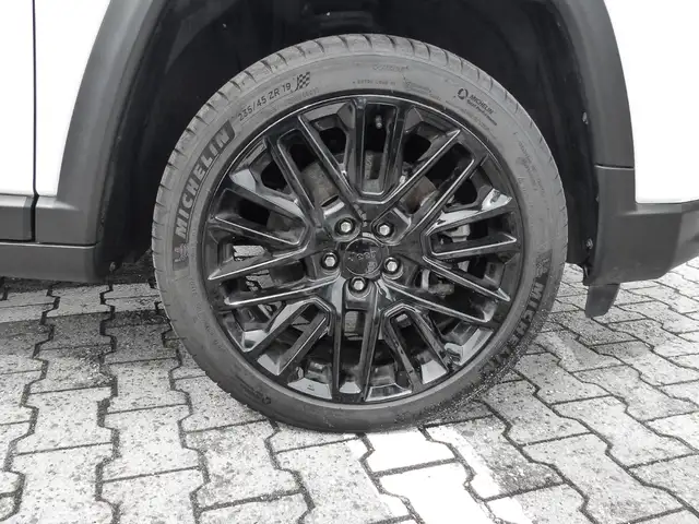 Jeep Compass view 3
