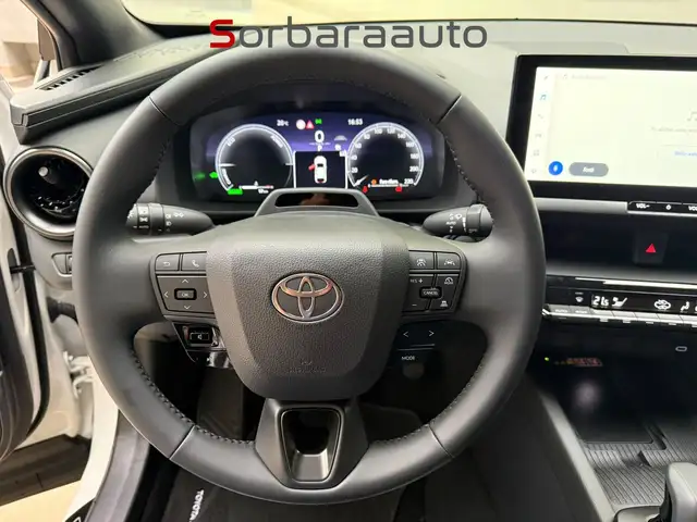 Toyota C-HR view 15