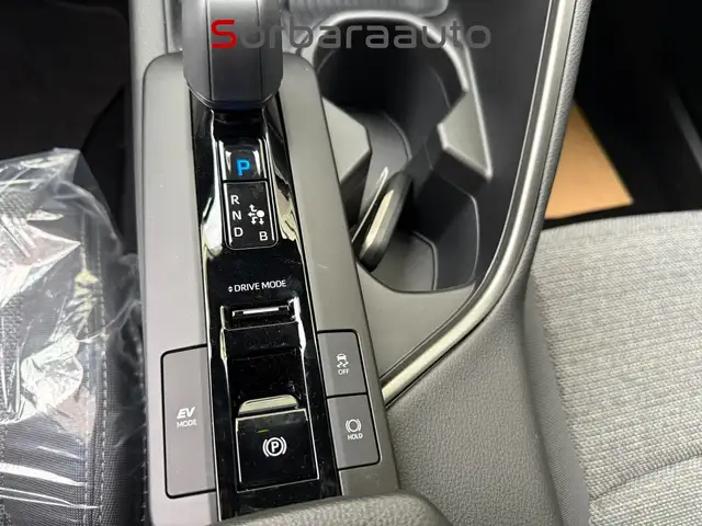Toyota C-HR view 24