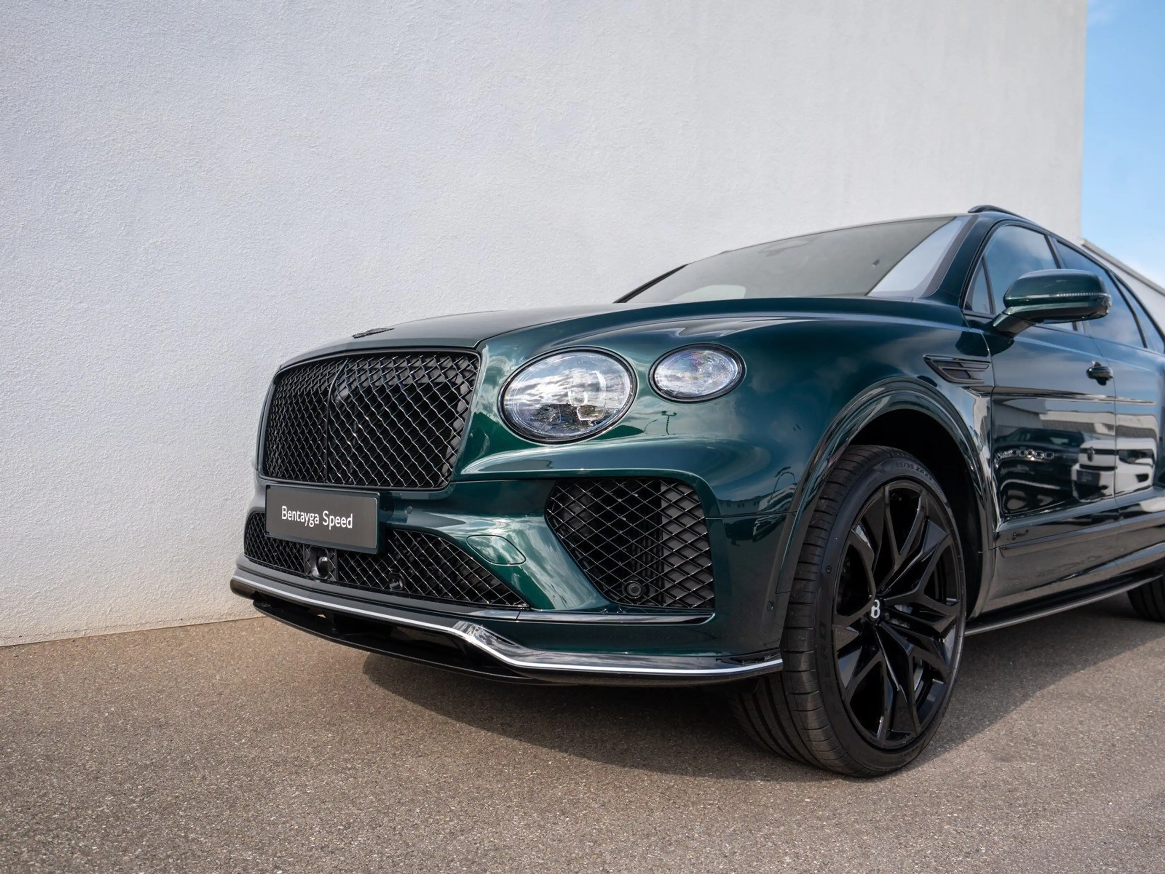 Bentley Bentayga Speed V8 Akrapovic — photo 7